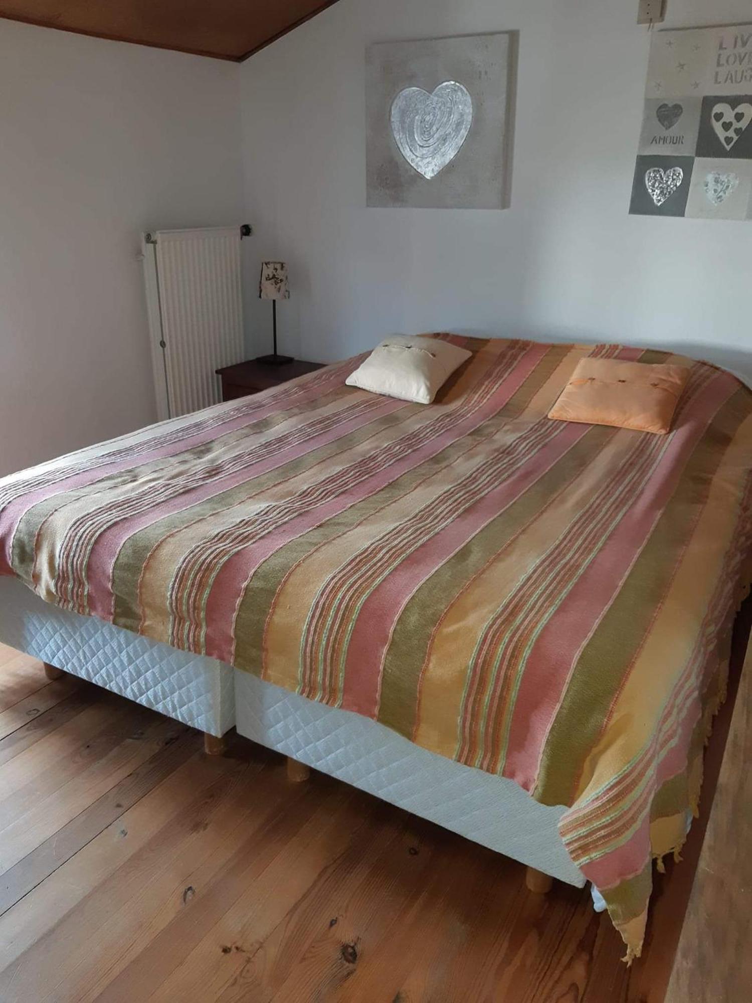 Lesse En Ciel Vous Accueille Avec Plaisir . Villa Houyet Kültér fotó